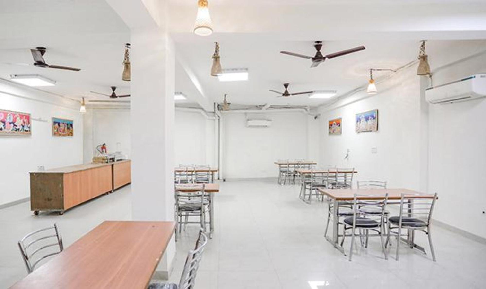 Fabhotel Royal Stay I Greater Noida Buitenkant foto