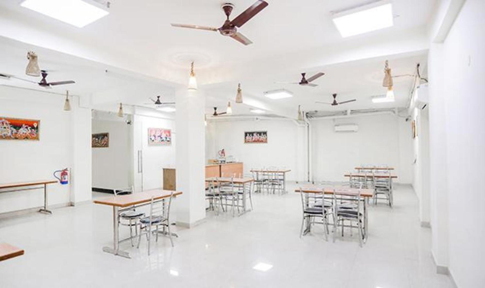 Fabhotel Royal Stay I Greater Noida Buitenkant foto