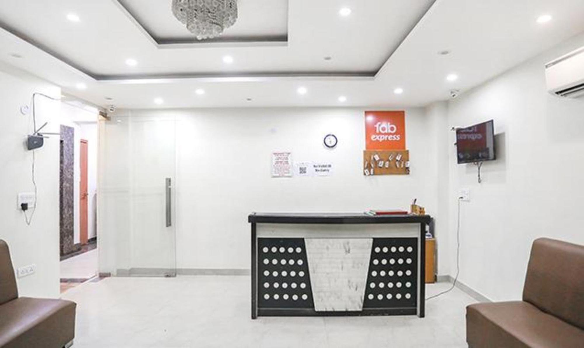 Fabhotel Royal Stay I Greater Noida Buitenkant foto