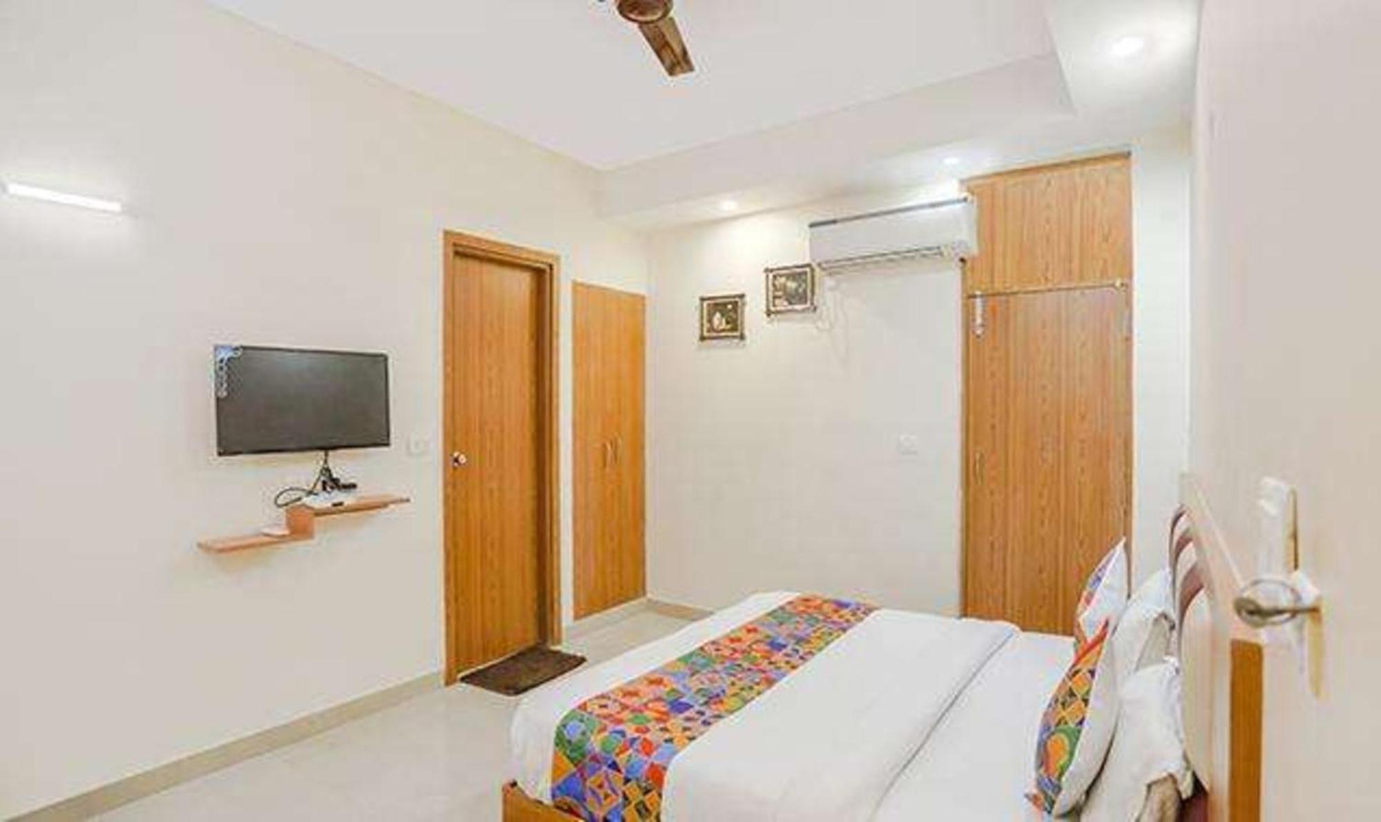 Fabhotel Royal Stay I Greater Noida Buitenkant foto
