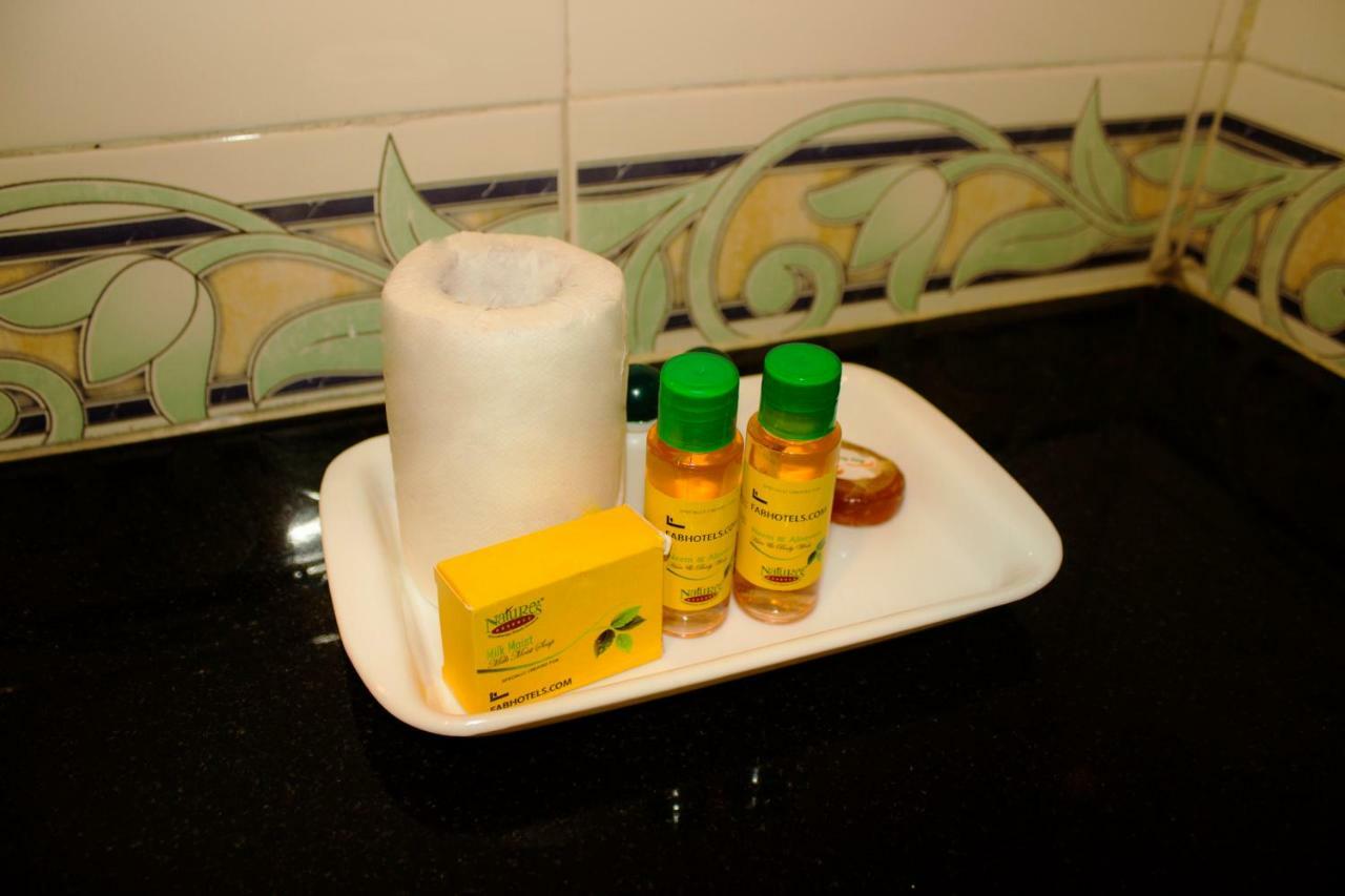 Fabhotel Royal Stay I Greater Noida Buitenkant foto